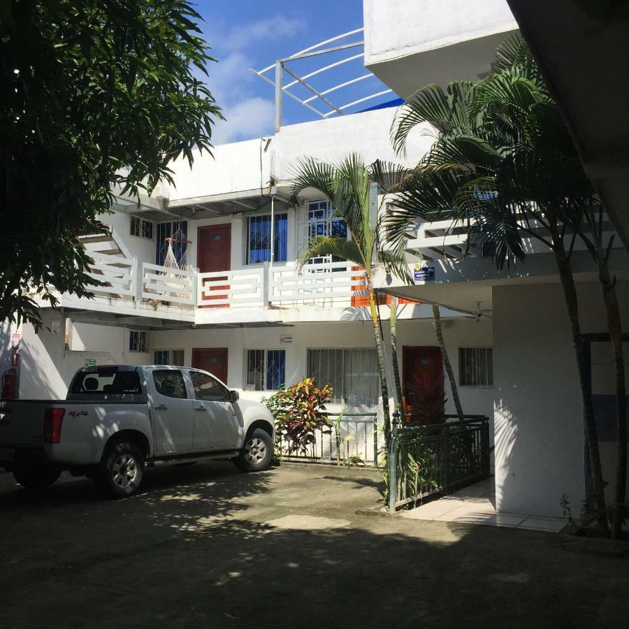 Hostal Sarai Pedernales Exterior photo
